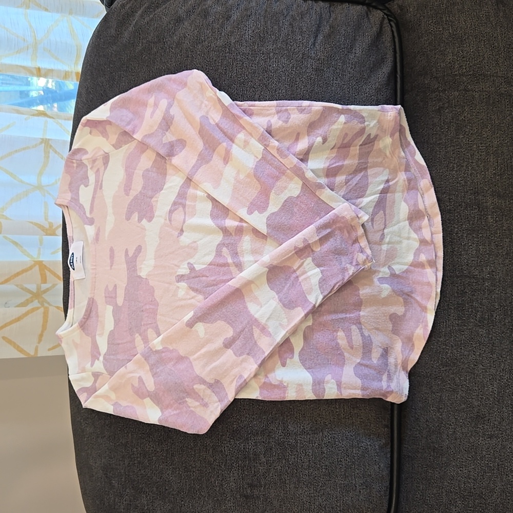 Girls old navy camo sweater size L 10/12